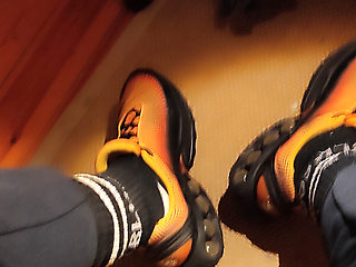 Dirtyjunkbro Doesn't Want to Go to the Toilet. Better on the Sports Shoes