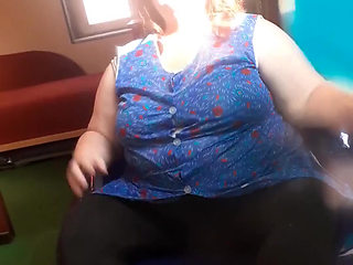 Smock and Balloon, Look What I Do with the Balloons