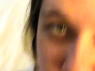 Cheating Pregnant Wife Gives Stranger a BJ in Men’s Room