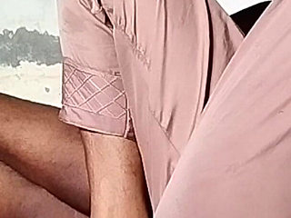 Viral Video of Indian Beautiful Student Girl Tasneem