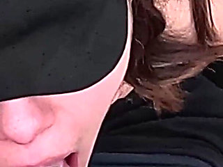 Amateur Girlfriend Waiting for Cumshot and Swallows Cum