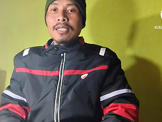 Room ka andar mein ghumne