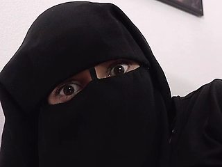 Cum on her black niqab