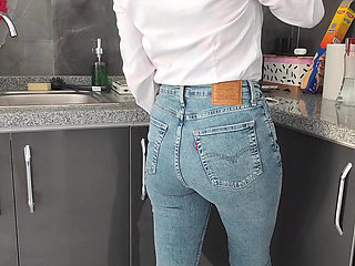 I Fuck a Hot Stepmom in Her Clothes in the Shower!