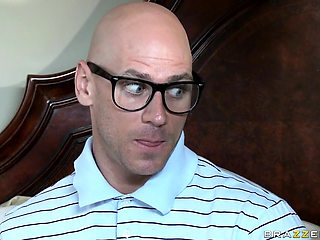 A Big Big Favor For A Nice Nice Neighbor With Johnny Sins, Joslyn James - Brazzers