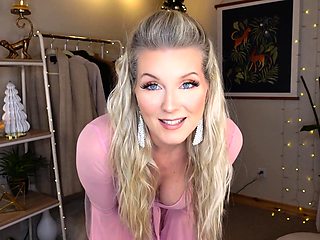 Chubby blonde brianna solo masturbation
