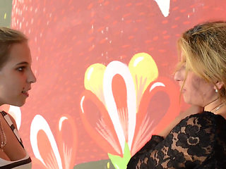 Faceslapping mega slaps - I fight for my place - Domina Mikaela Wolf & slave Natasha Grof