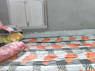 Dewar bhabi ghor pey sex barish time
