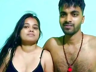 Newly married sexy and cute Indian couple ki homemade chudai
