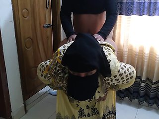 (indian Aunty Ki Jabardast Chudai Apni Beta) Dirty Aunty Fucked By Her Stepson While Cleaning House