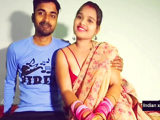 Latest Desi Couples Hindi Chudai Mms Video Small Tits Bhabhi