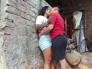I meet my friend secretly to experience kissing and sucking between two girls