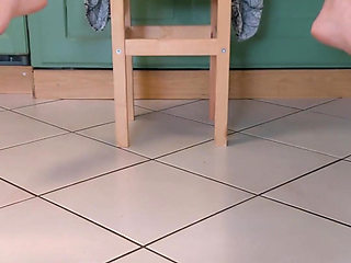 Pissing Like a Fountain