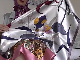 Stepaunt's New Satin Scarves Turn You on! Lady Victoria Valente