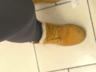 Extreme risky handjob in supermarket an wiped cum on product :p !