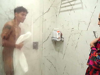 Skinny Step Son Fucks Big Ass Latina Step Mom After Shower Spy