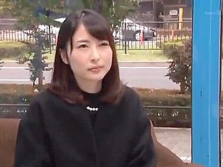 250527乳首の色を気にする奥さんの浮気j3