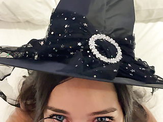 I always said that what Debora Prado does with my dick is witchcraft and she dressed up as a little witch to swallow my rod