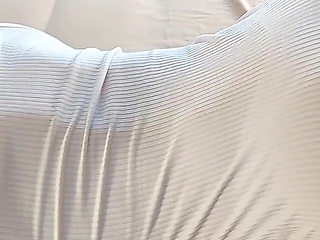 Twerk in White Dress