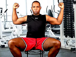 Worshiping Chris' Muscles