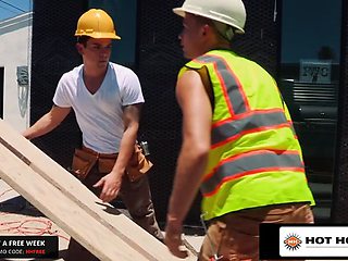 Greenhouse - HOT construction jocks fuck hard during lunch break