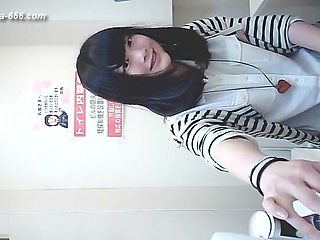 peeping asian office lady go to toilet.4