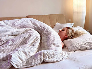 Morning Surprise Fuck with Blonde Milf Andre Love - Big Tits & Big Ass Doggy Style Orgasm