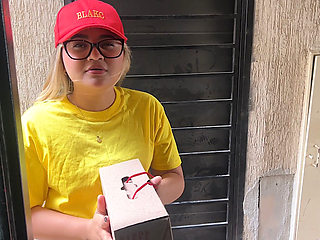 Late Punished Delivery Girl: I Fuck the Client So He Won't Report Me to the Boss