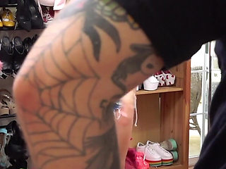 Bts Petite Karla Kush Spreads Her Pussy in Her Photo Session!