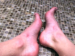 Maitresse Madelines solo foot fetish POV