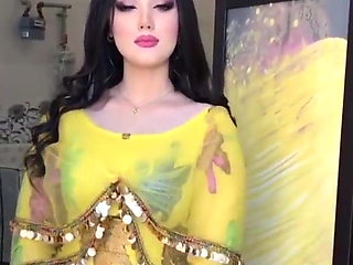 A beautiful noble Kurdish queen in an amazing dress