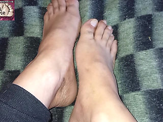 Worshipping the feet of Gresopio 5