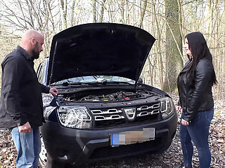 German amateur Lady Elisa sucks big cock in car backseat outdoor blowjob