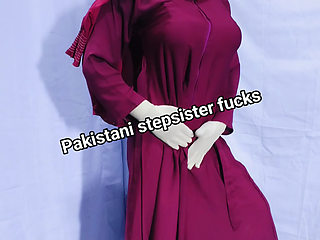 Pakistani hijabi Muslim woman fucks