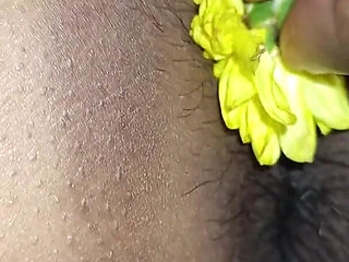 Hot Romance with Flowers in Desi Pussy