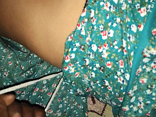 Gave a peal in sister-in-law's ball.