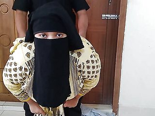 (Indian Maid Ki Jabardast Chudai Malik) Tamil Maid Fucked By Owner While Cleaning House - Huge Ass Cum