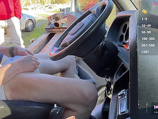 Best truck stop moment ,he stopped and stayed