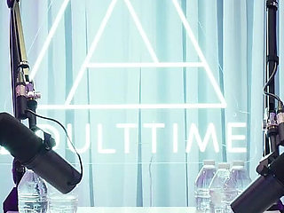 Little Puck: Horror P*rn, Taboo Role-play, & Smelling Armpits the Adult Time Podcast