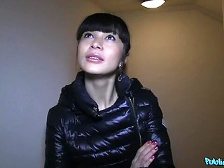 Fakehub featuring Mona Kim's doggystyle clip