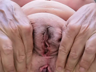 She Asks to Fuck Her in the Ass