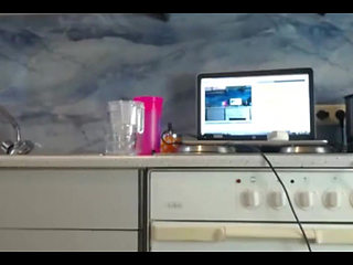 Sexydea Masturbating on Webcam