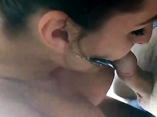 Gorgeous Amateur Babe Loves Giving Deep Throat Blowjobs