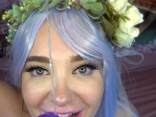 Cute amateur webcam teen girl toying pussy on webcam
