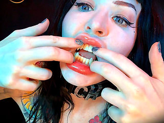 Pay for My 4K Perfect Smile, Loser