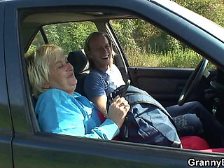 80 years old blonde granny fucked roadside