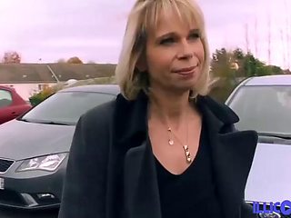 Blonde Cougar Stepmom Isabelle Takes Anal Pounding in Car