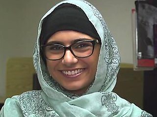 Library masturbation with cute Arab pornstar Mia Khalifa