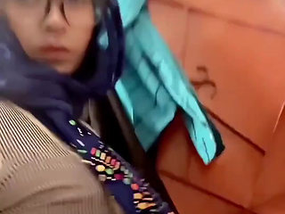 The Quick Homemade Handjob