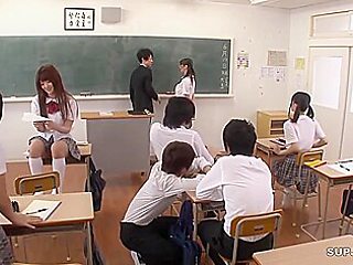 Cast(s): Moa Hoshizora , Kotone Suzumiya (aoi Shirosaki, Minami Kashii) , Sana Mizuhara , Maya Kawamura